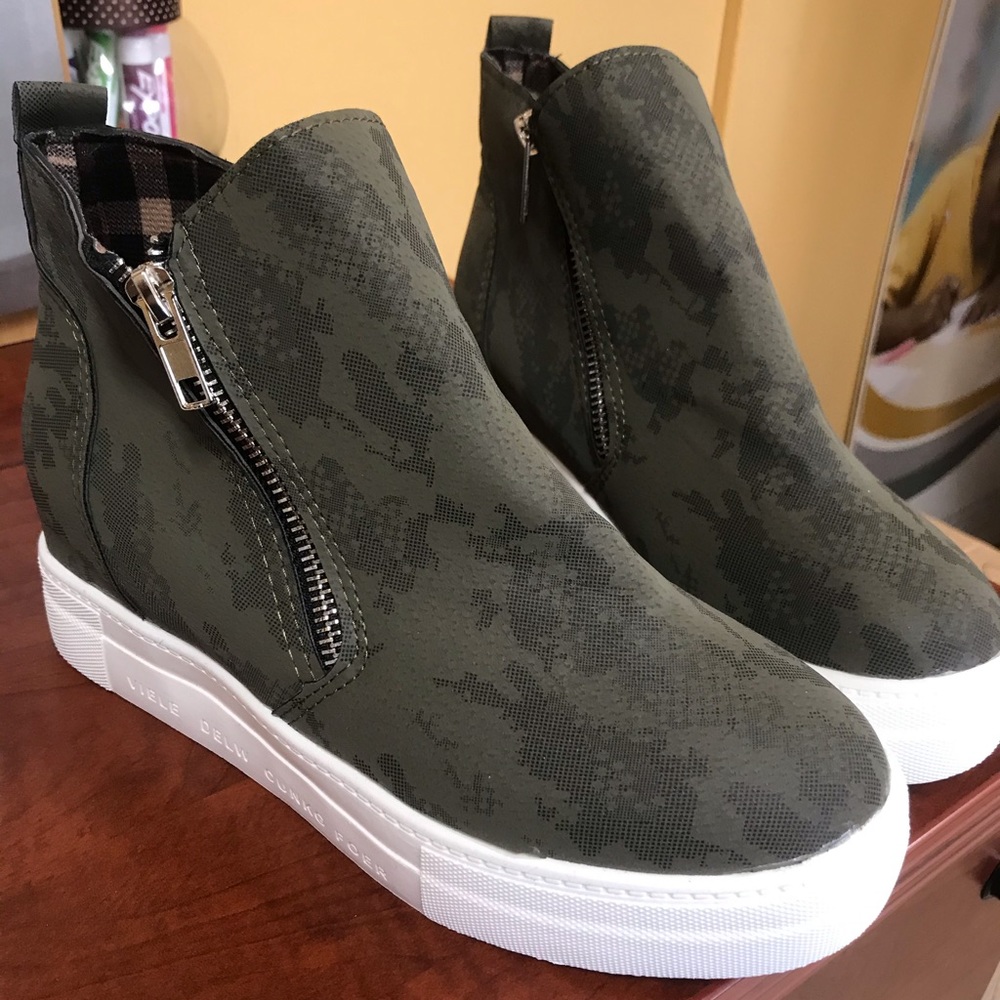 Women’s wedge high top sneakers